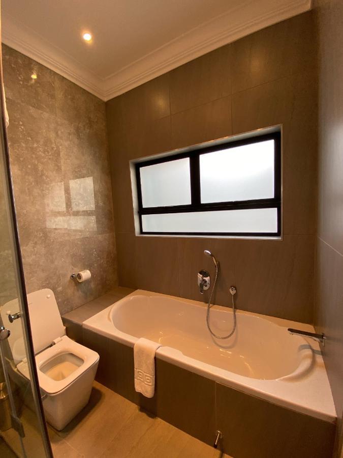 The Northcliff Boutique Hotel Johannesburg Bagian luar foto