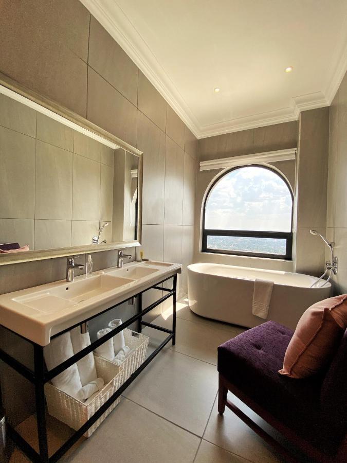 The Northcliff Boutique Hotel Johannesburg Bagian luar foto